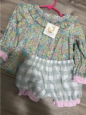 Floral Smocked Top & Pink-Trim Gingham Bubble Shorts - Kids Matching Set